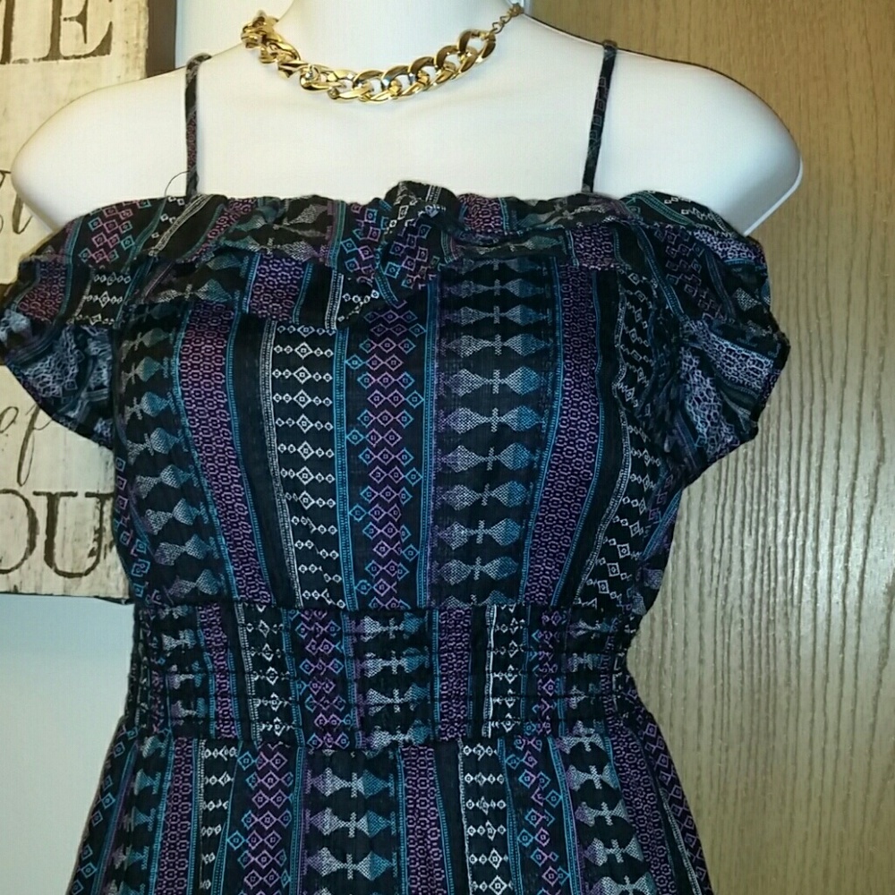 Dress - Picture 2 of 3